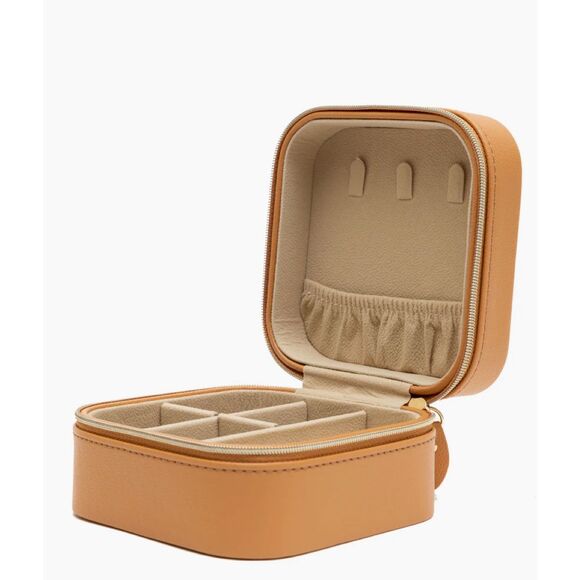 Samara Yhe Jewelry Box - Beige